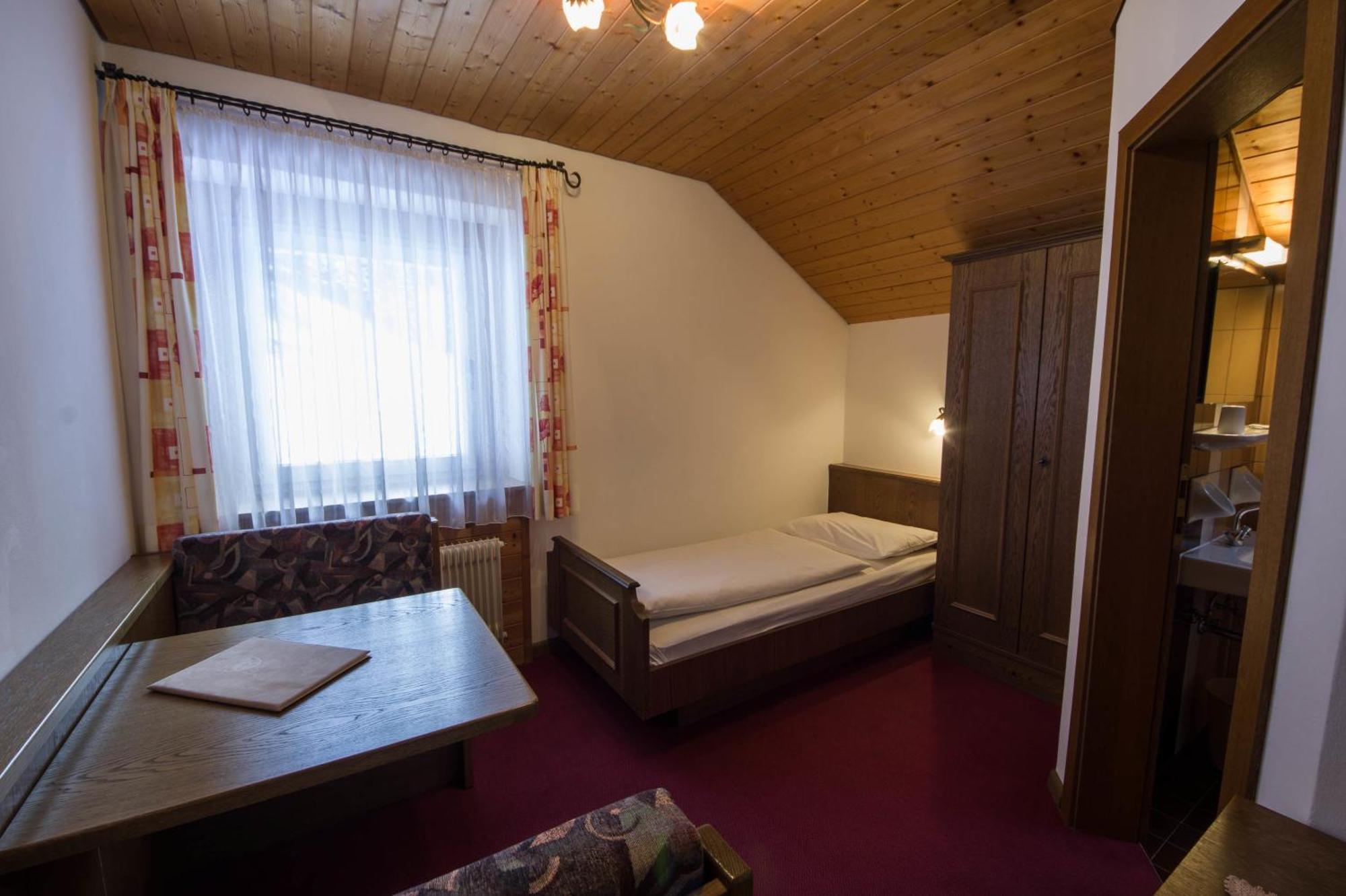 Gasthof Loewen Nova Levante Quarto foto