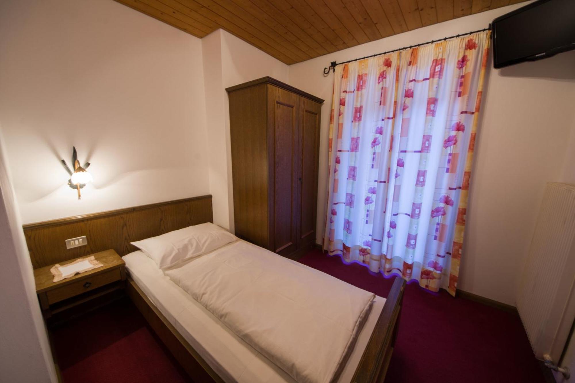 Gasthof Loewen Nova Levante Quarto foto